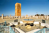 Rabat -  la grande moschea (incompleta) e la Torre Hassan (1184 ad). 
